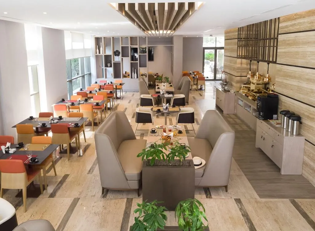 Restaurant, Novotel Tunis Lac, Tunisia