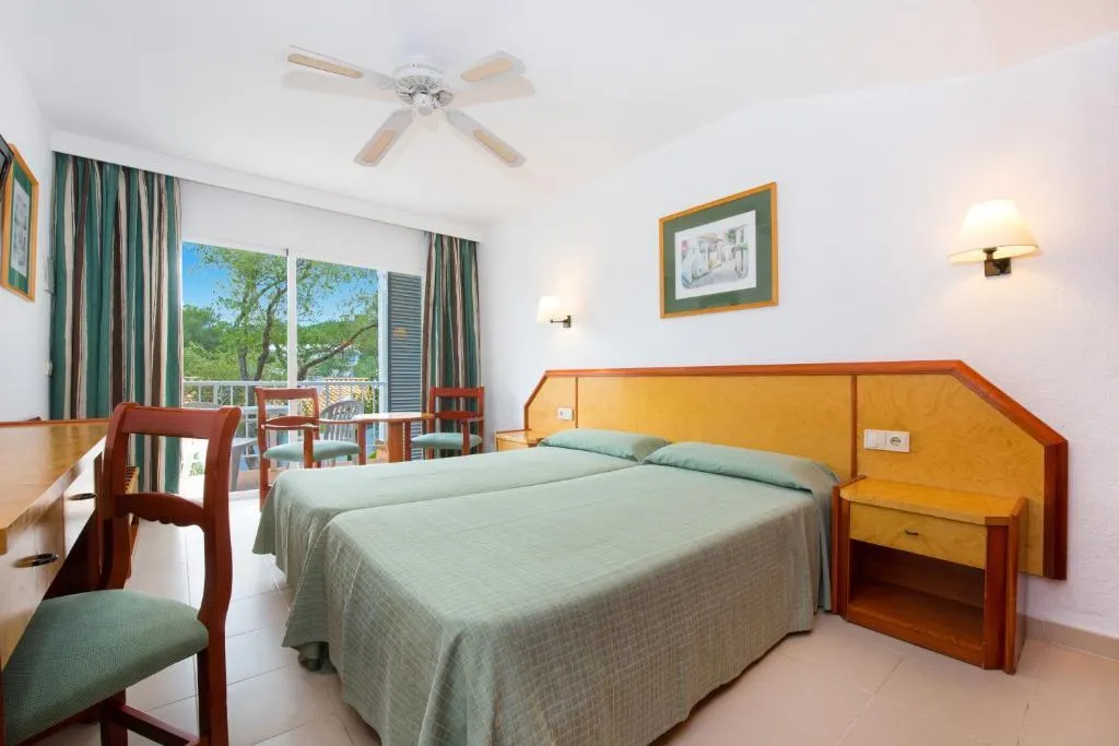 Room, Hotel Cala Romantica Mallorca, Majorca
