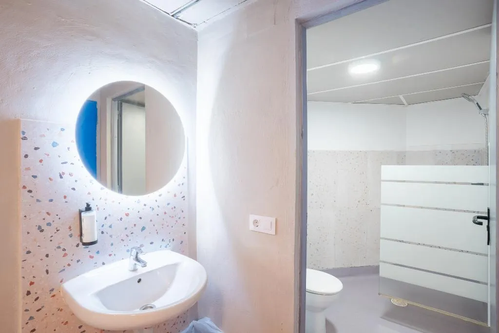 Room CAPACITY 4 Room, Malacuna Barcelona, Barcelona