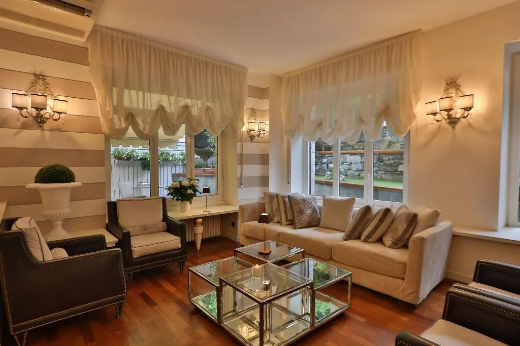 Lobby, Tigullio Hotel et de Milan, Cagliari
