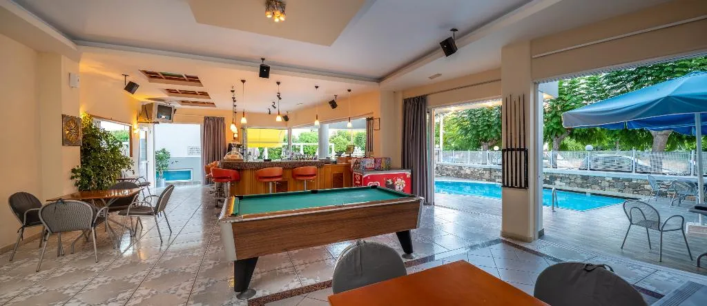 Bar, Angela, Kos