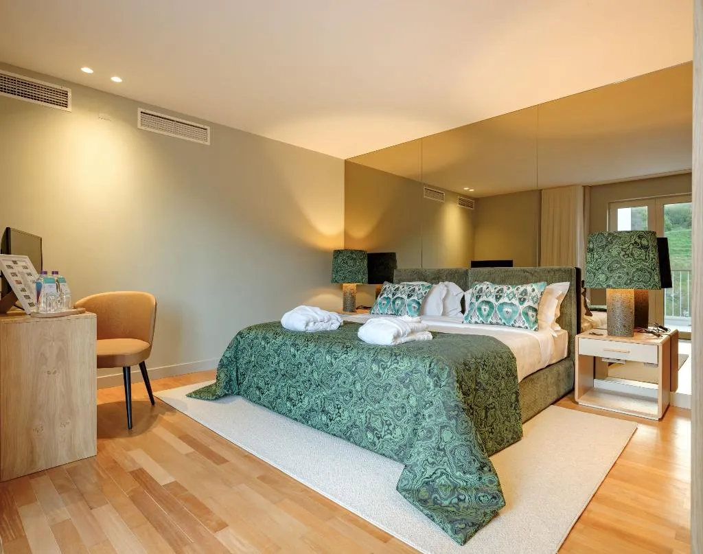 SUITE CLASSIC Room, Pure Monchique Hotel by Unlock Hotels, Algarve