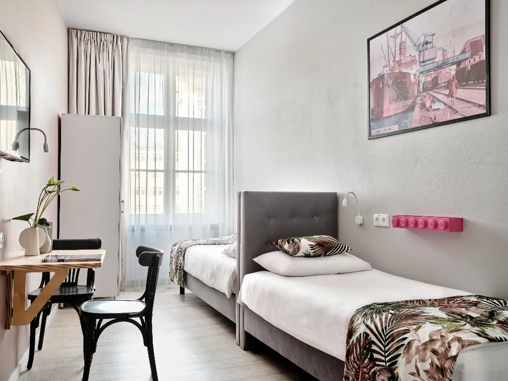 TWIN BASIC Room, Hola Gdynia, Gdansk