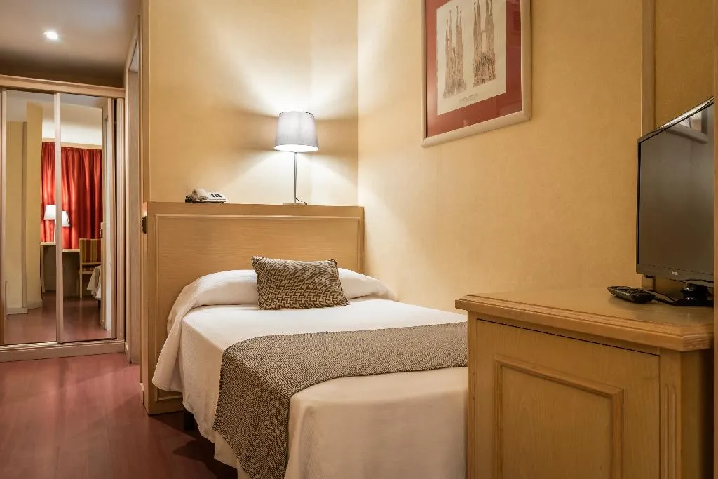 SINGLE STANDARD Room, Sunotel Junior, Barcelona