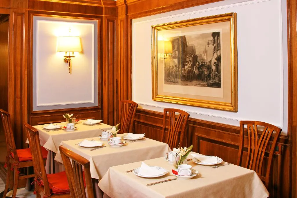 Restaurant, Hotel Arcangelo, Rome