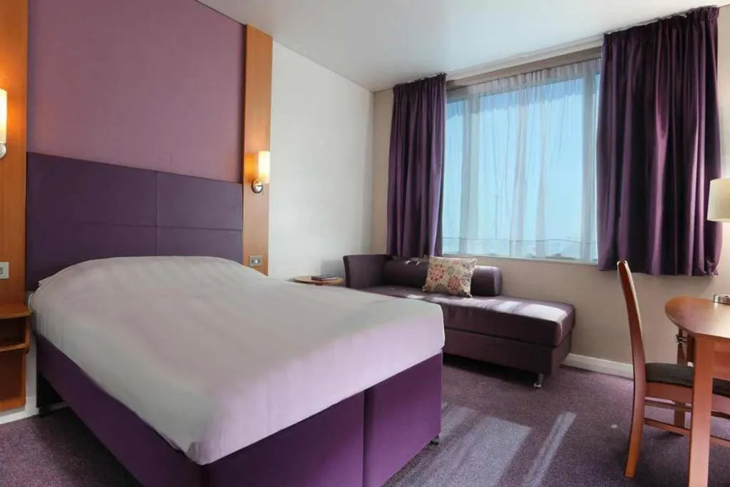 Room, Premier Inn International Airport, Dubai