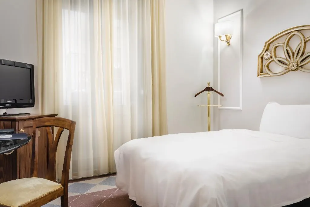 SINGLE STANDARD Room, Eurostars Centrale Palace, Palermo