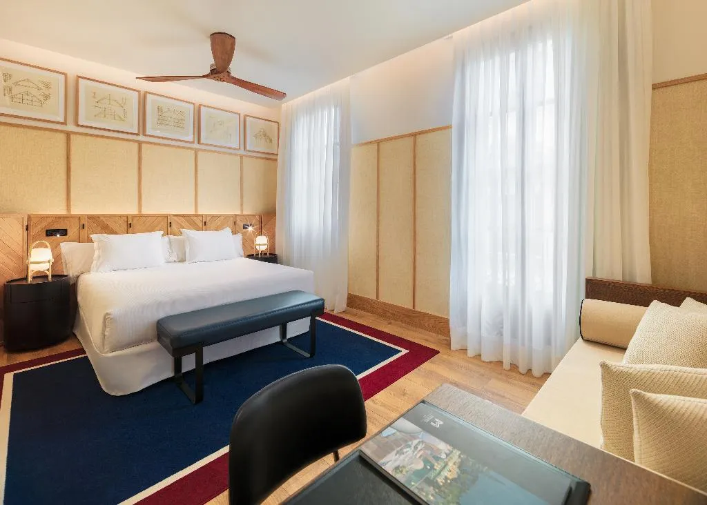 TRIPLE STANDARD Room, H10 Madison, Barcelona