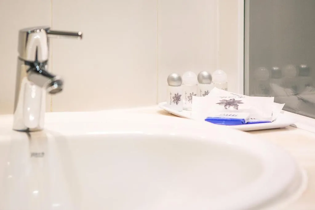 TWIN STANDARD Room, 3K Madrid, Lisbon