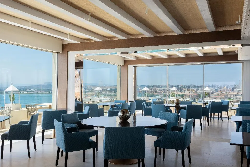 Restaurant, Grand Hotel Des Étrangers, Catania
