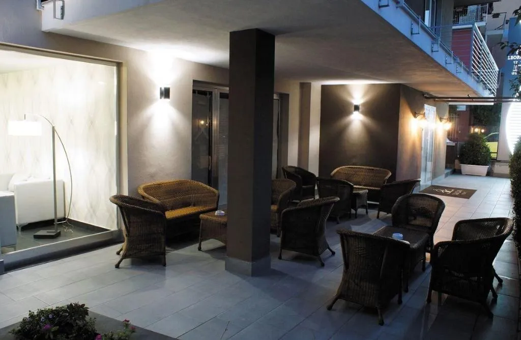 Terrace, Leopardi Business Hotel, Naples