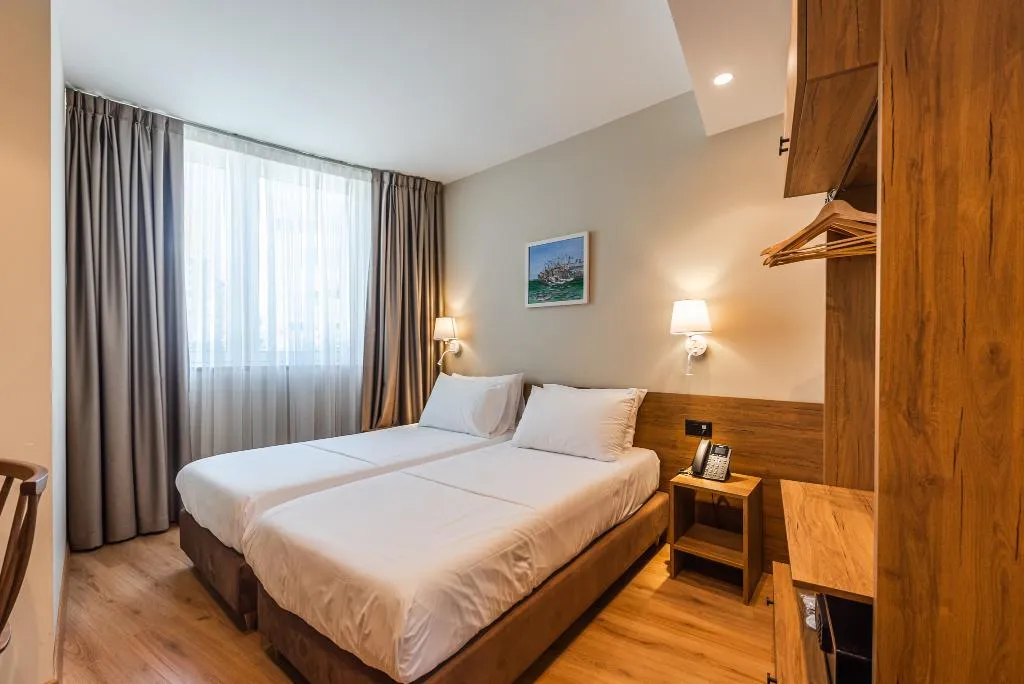 DOUBLE STANDARD Room, Aragosta Hotel, Durres