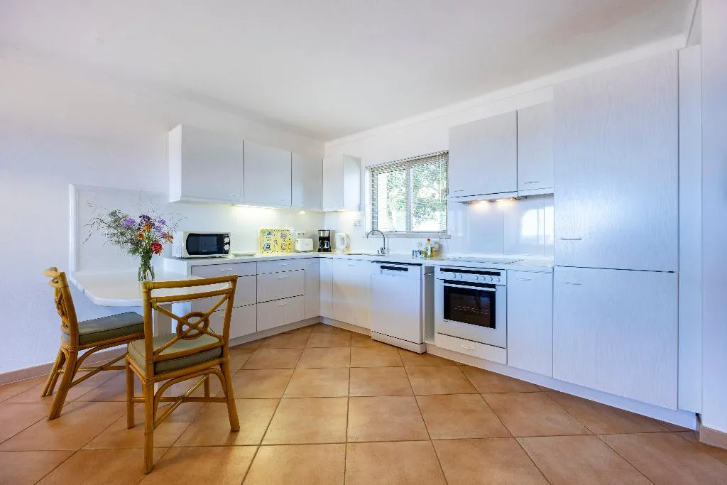 APARTMENT ONE BEDROOM WITH AIR CONDITIONING Room, Vila Palmeira, Algarve