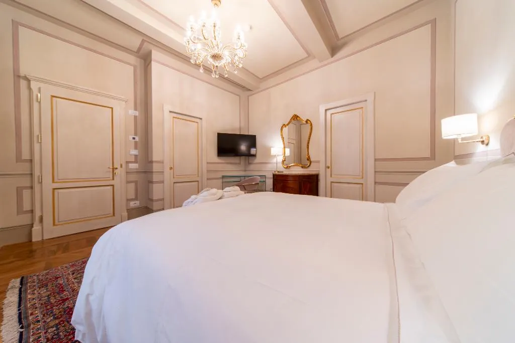 DOUBLE CLASSIC Room, Residenza d’epoca Luca Pacioli, Florence