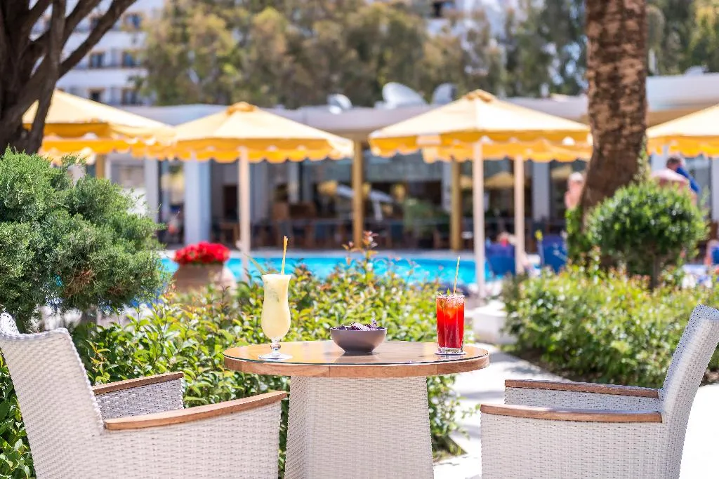 Bar, Mitsis Grand Hotel Beach Hotel, Rhodes