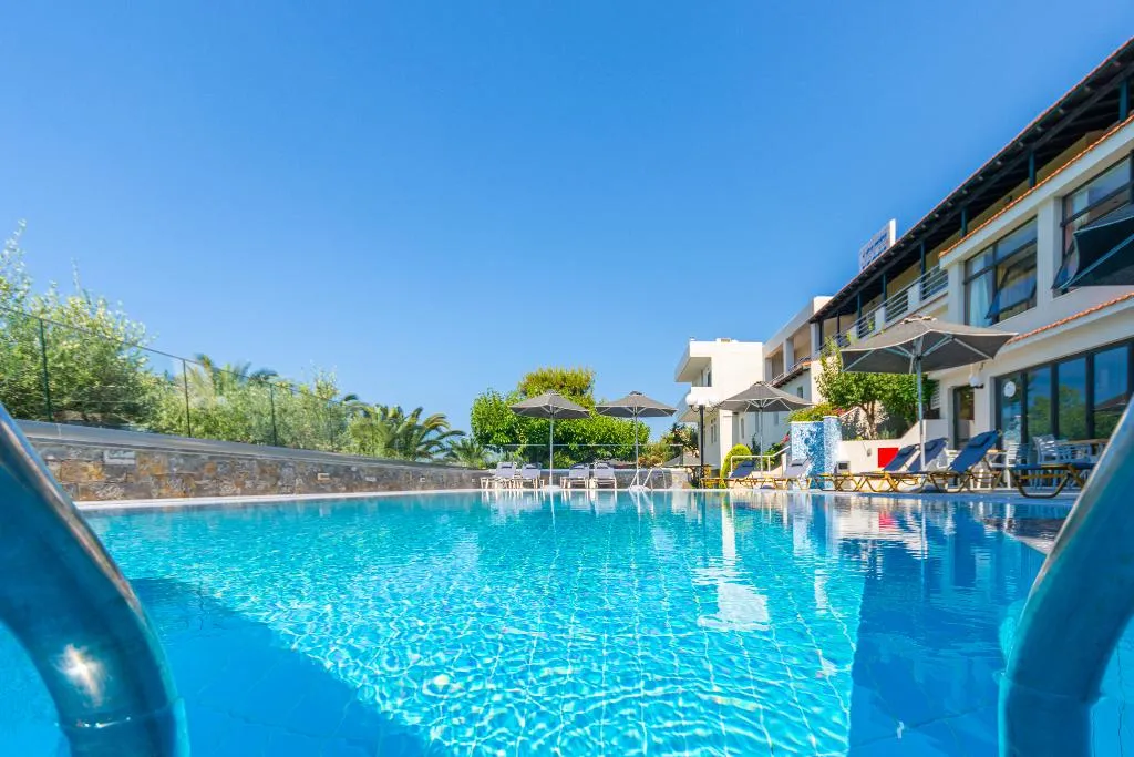 Pool, Anna Maria Village, Crete