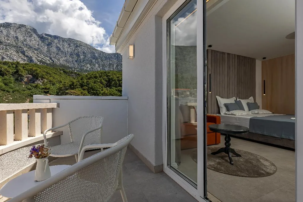 DOUBLE SIDE SEA VIEW Room, Laurentum, Split