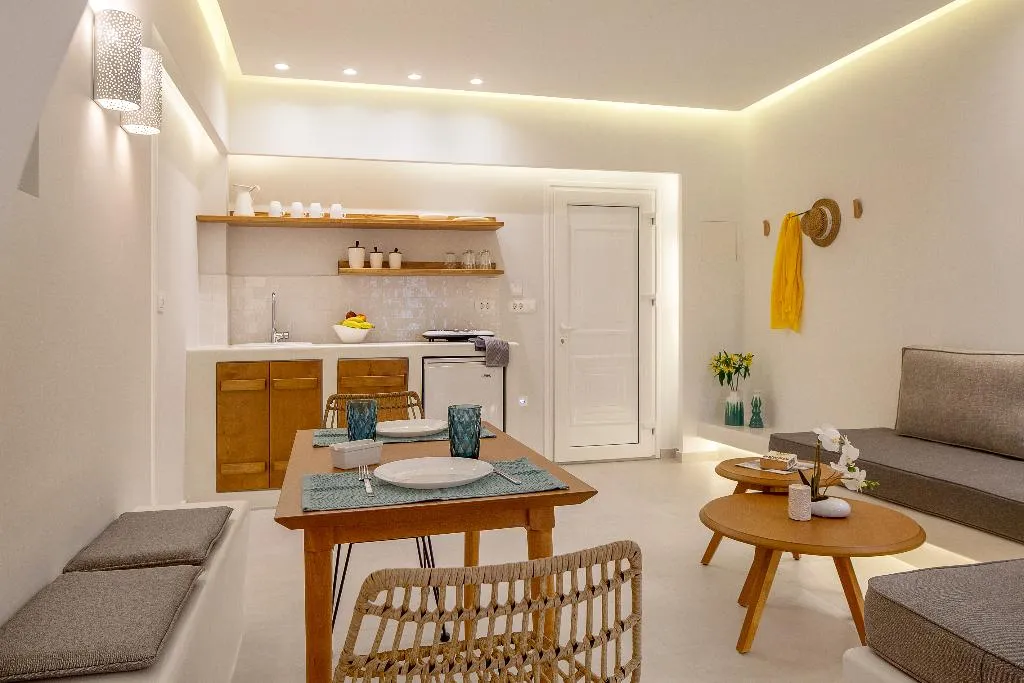 STUDIO CAPACITY 2 Room, Margarenia, Santorini