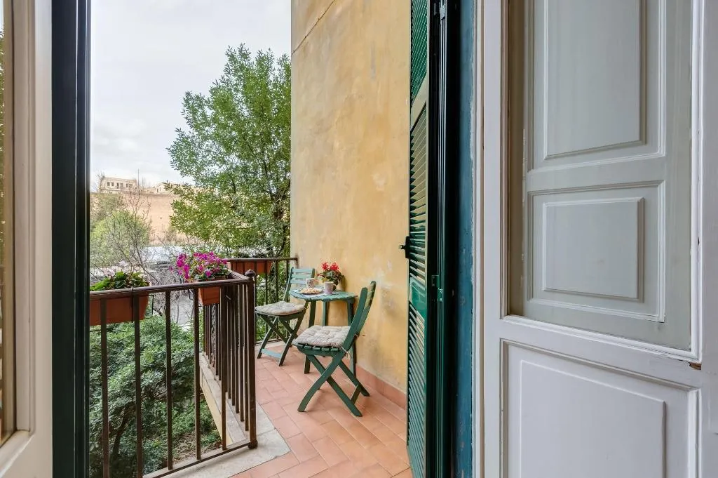 Room, Rome Charming Suites, Naples