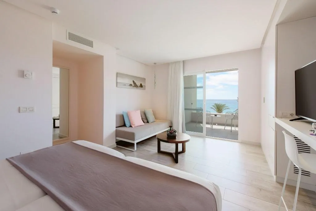 TWIN WITH TERRACE Room, Hotel Garbi Ibiza & Spa, Ibiza
