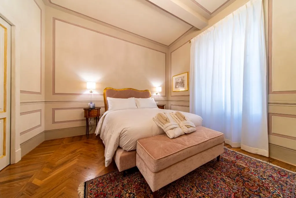 DOUBLE CLASSIC Room, Residenza d’epoca Luca Pacioli, Florence