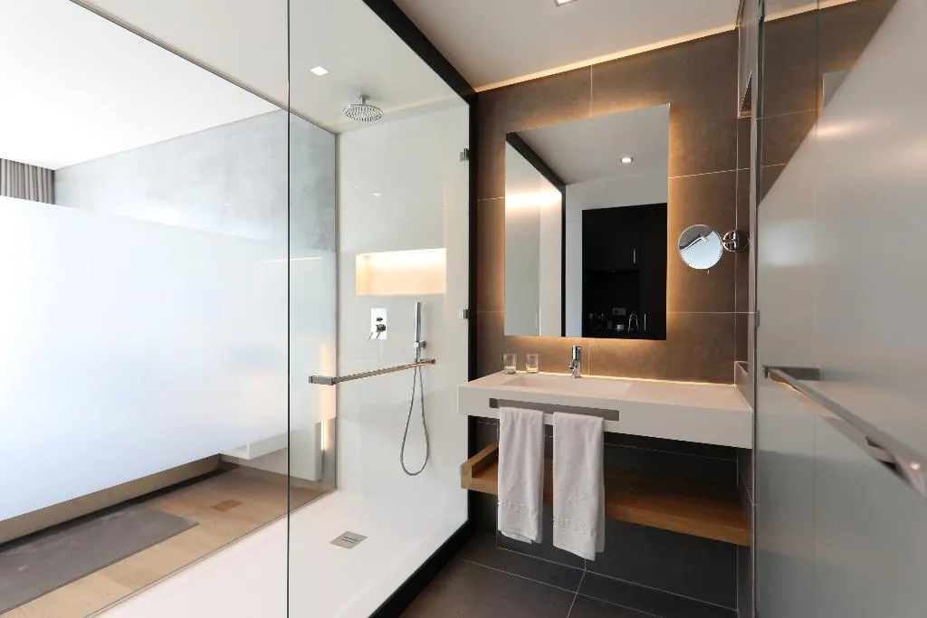 DOUBLE SINGLE USE SUPERIOR Room, Iberostar Selection Lisboa, Lisbon