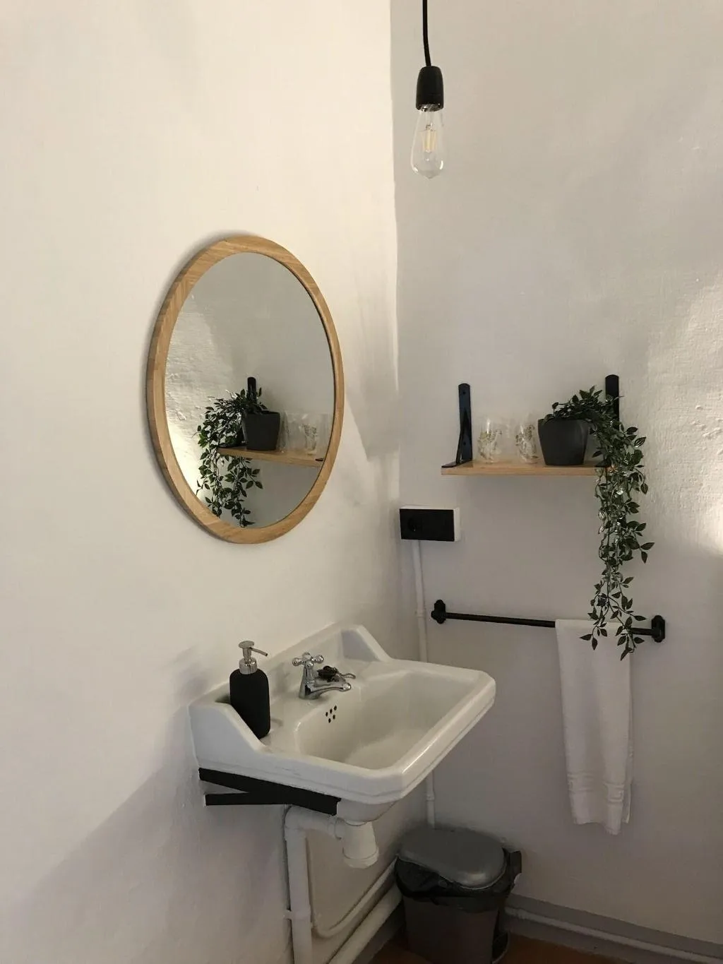 Room, Hostal L'Estrella, Costa Brava