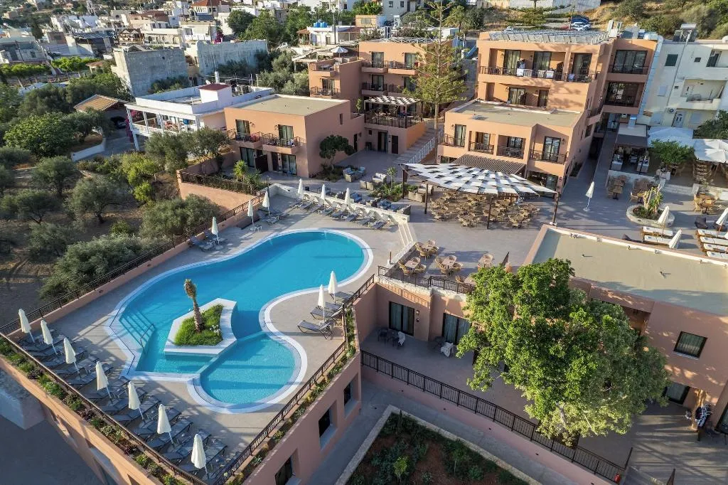 Sports and Entertainment, Hotel Pyriã¡, Crete