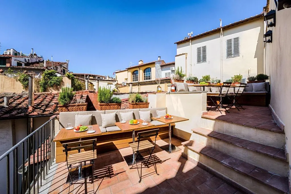 Terrace, Palazzo Roselli Cecconi, Florence