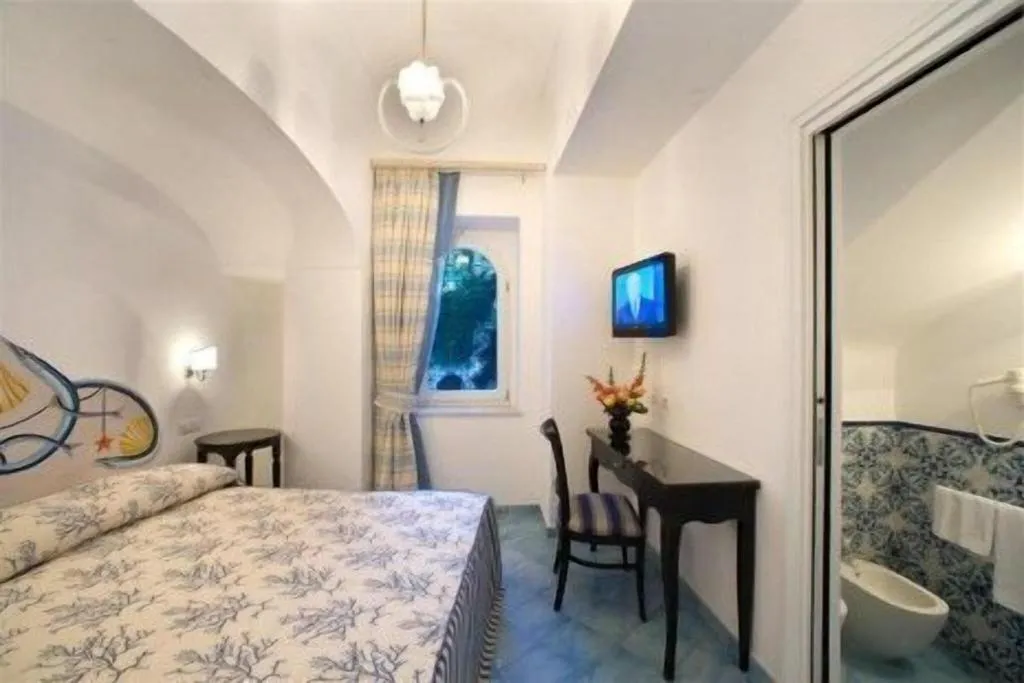 DOUBLE KING SIZE BED Room, Palazzo Marzoli Resort, Naples