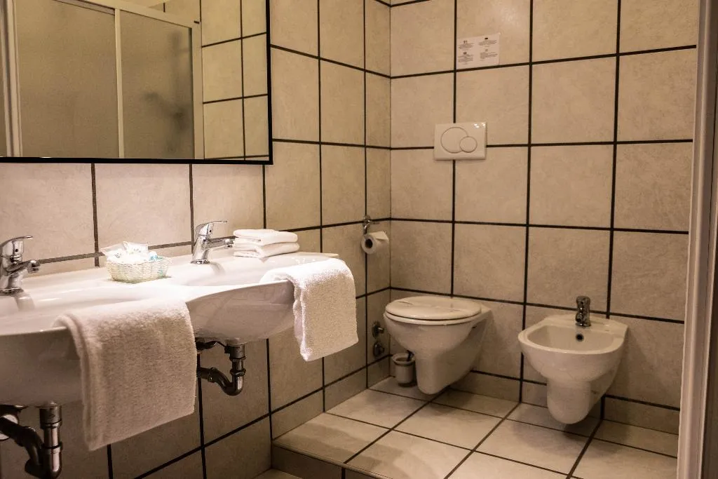 Room, Hotel Berlino Milano, Milan