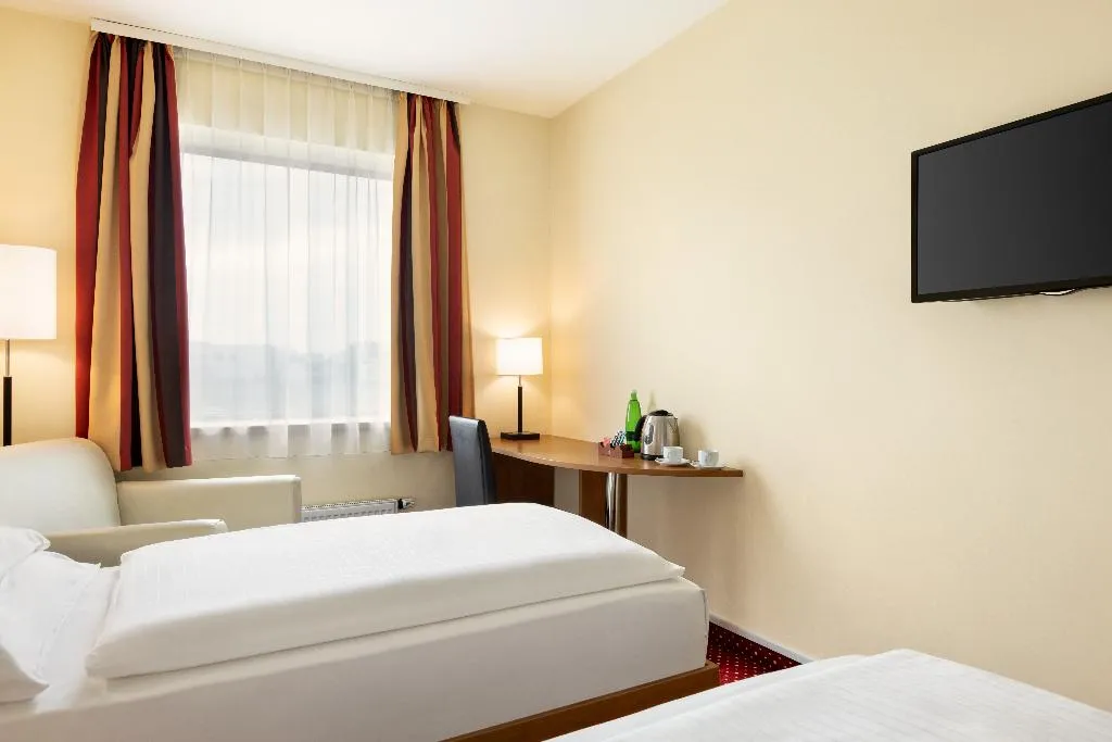TWIN COMFORT Room, Amedia Praha Express, Prague