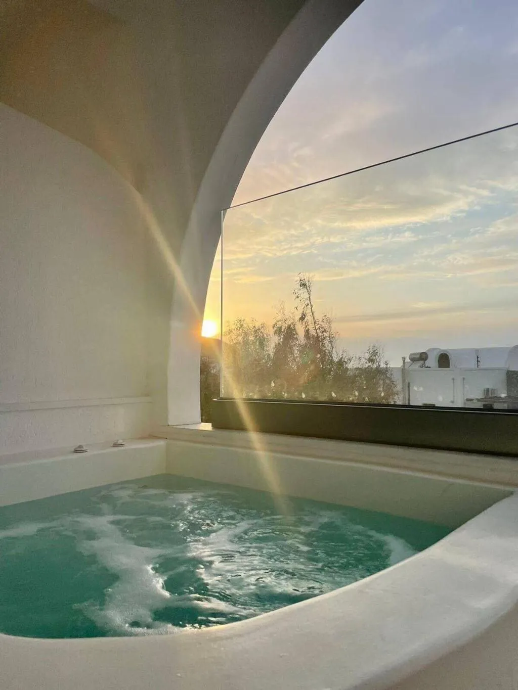 Room, Symmetry Suites, Santorini