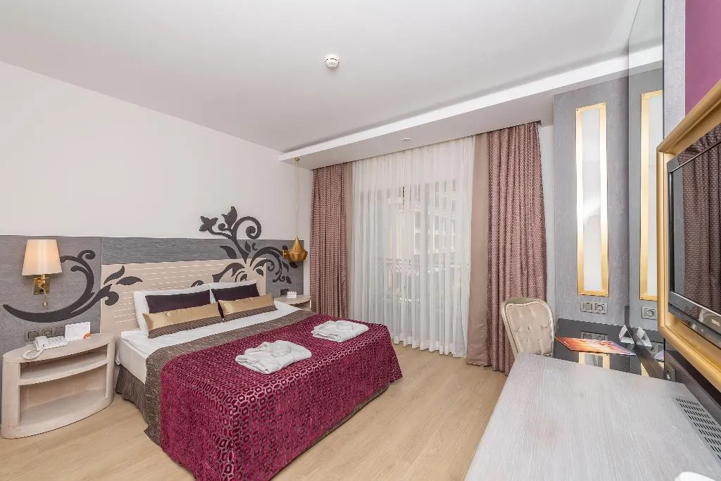 DOUBLE SINGLE USE LAND VIEW Room, Kirman Belazur Resort & Spa, Antalya
