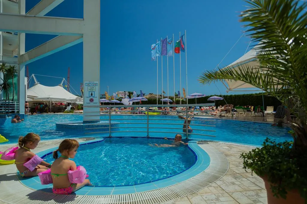 Pool, Grand Victoria, Bourgas