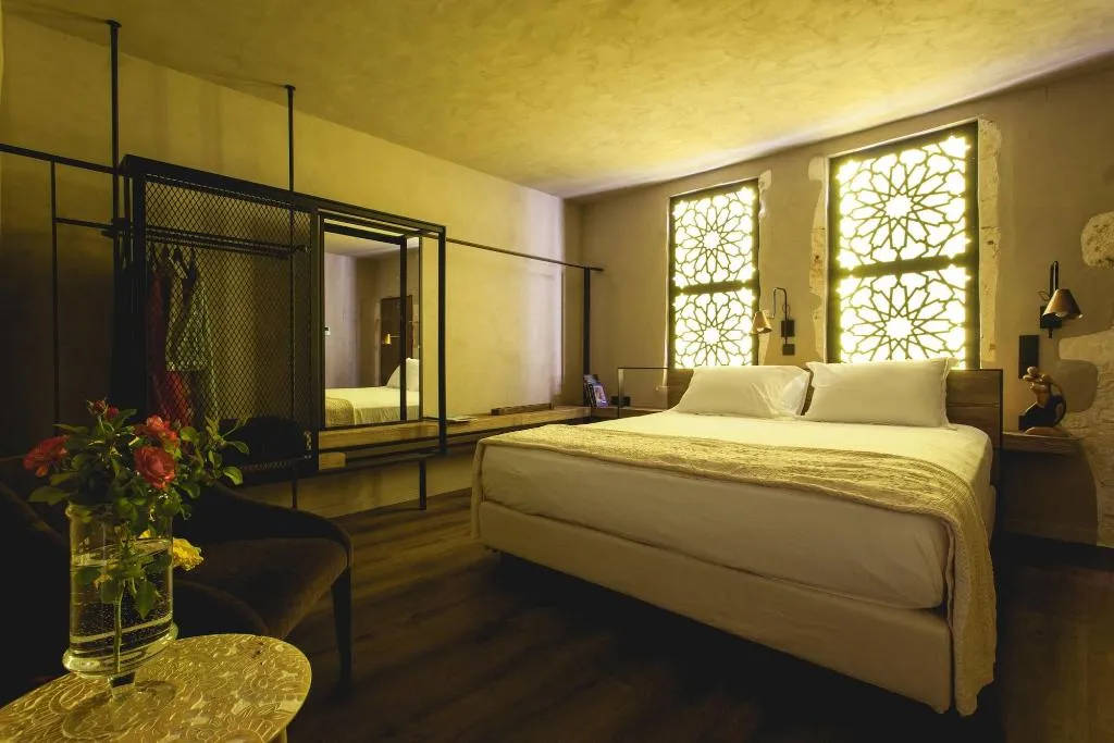 Room, Chania Inn, Crete