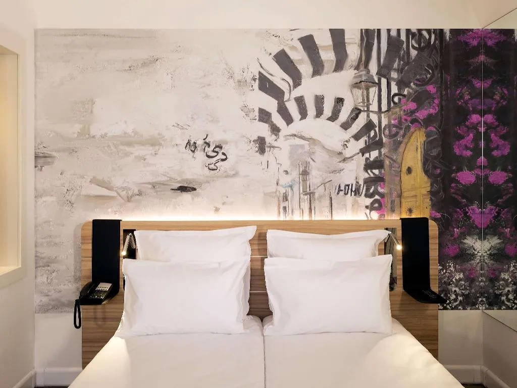 DOUBLE CLASSIC DOUBLE BED Room, Novotel Tunis Lac, Tunisia