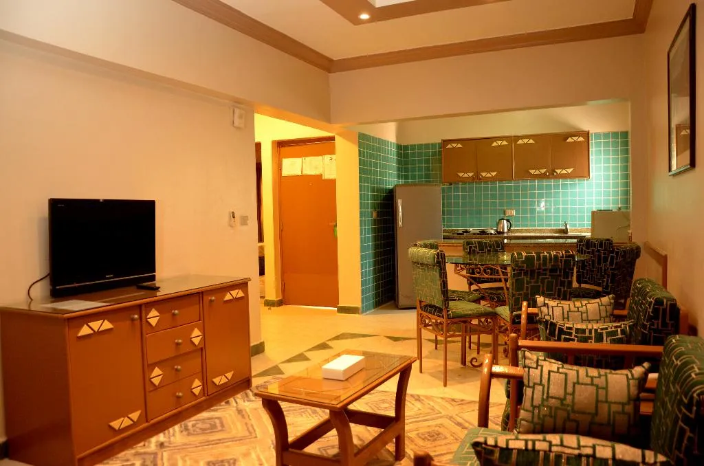 FAMILY ROOM CAPACITY 6 Room, Dive Inn Resort, Red Sea Riviera