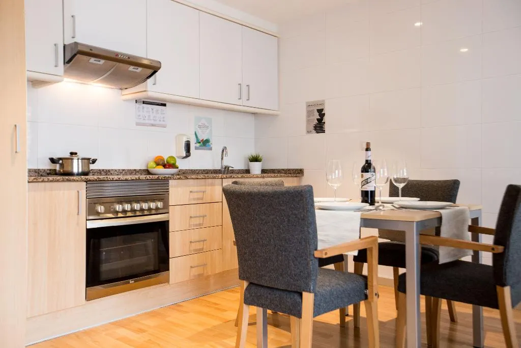 APARTMENT CAPACITY 2 Room, Valenciaflats Ciudad de las Ciencias, Valencia