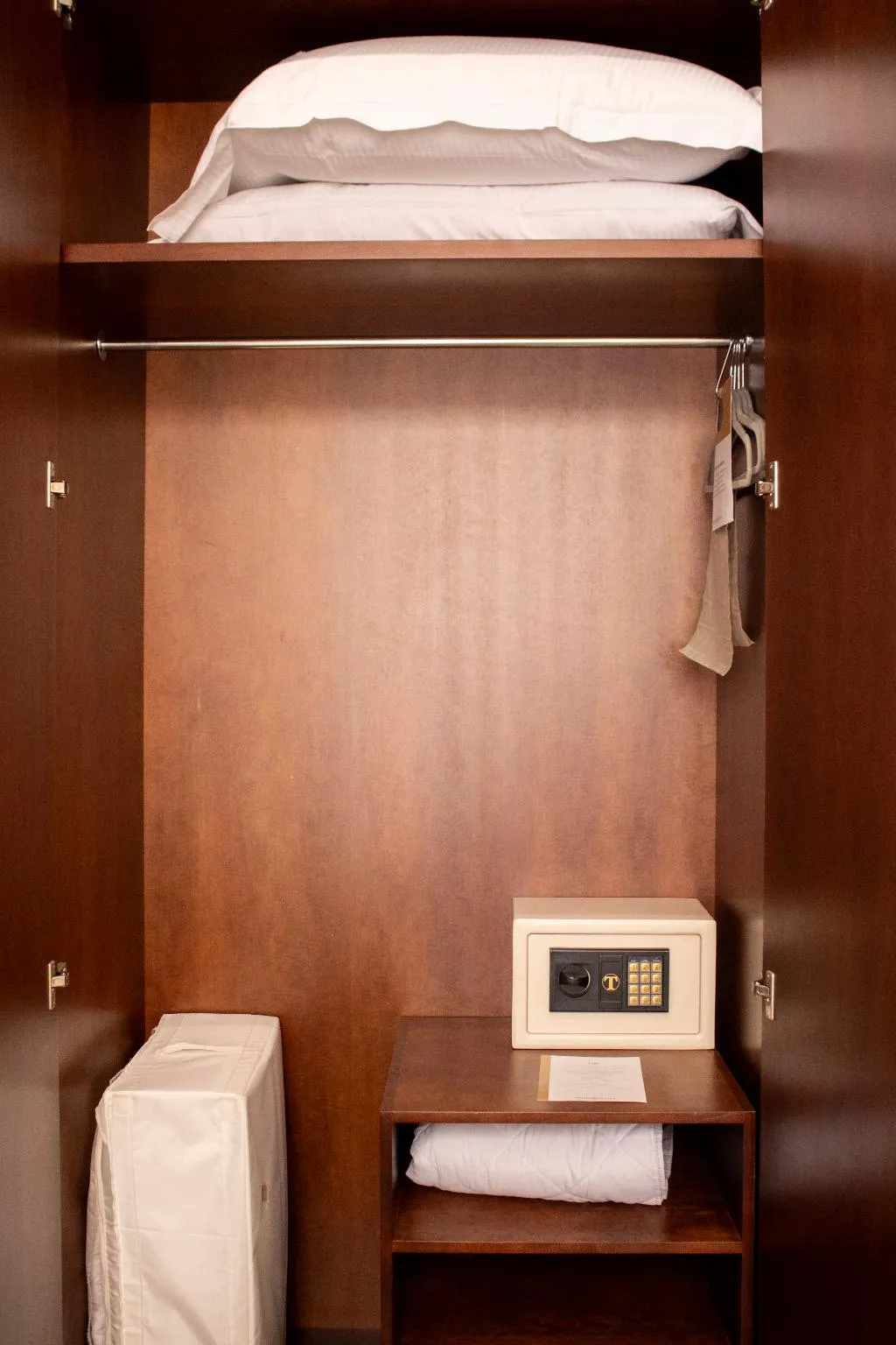 SUITE CAPACITY 4 Room, Badia Nuova Apart Hotel, Palermo