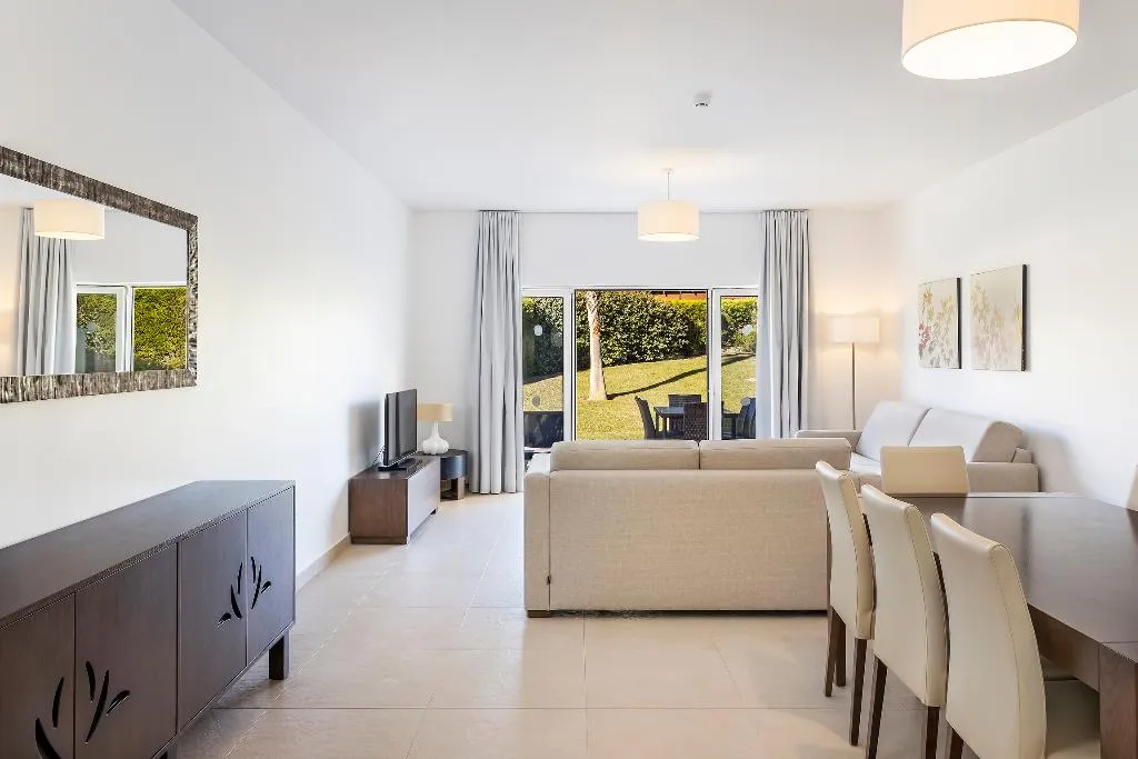 VILLA THREE BEDROOMS WITH PRIVATE POOL Room, Eden Villas & Apartments, Algarve