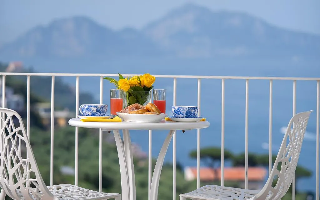 Double or Twin COMFORT SEA VIEW Room, Bellavista Francischiello Hotel and Spa, Naples