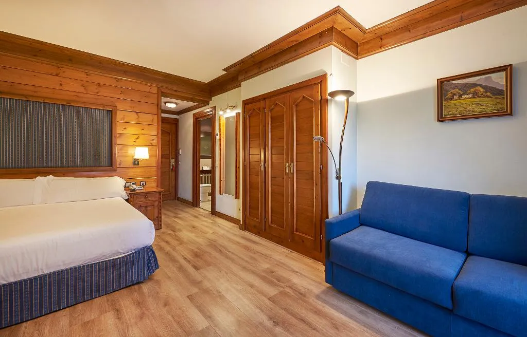 Double or Twin SUPERIOR Room, Grevol Spa, Costa Brava