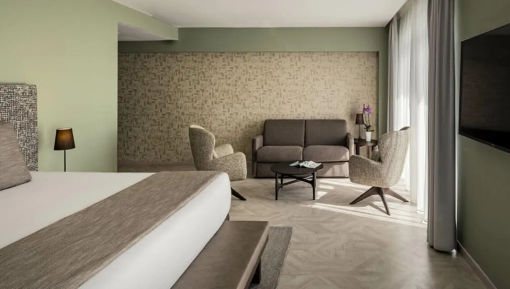 Room, The Waterfront Hotel, Malta