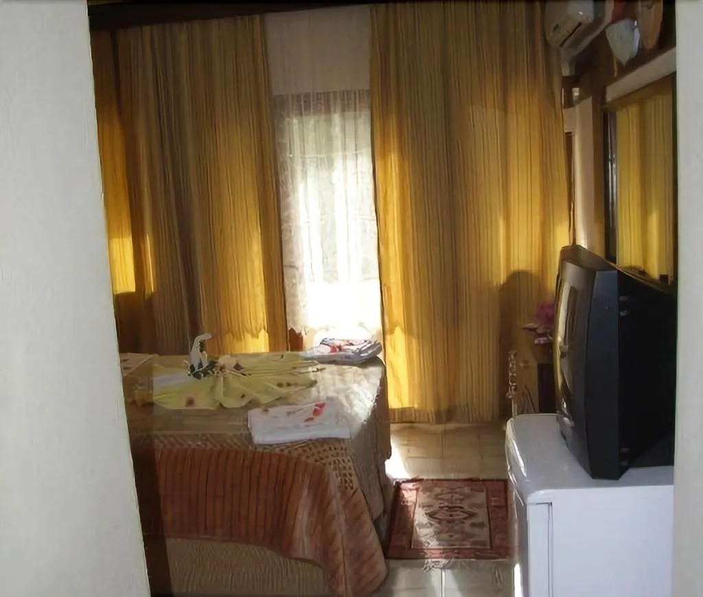 Room, Murat, Antalya
