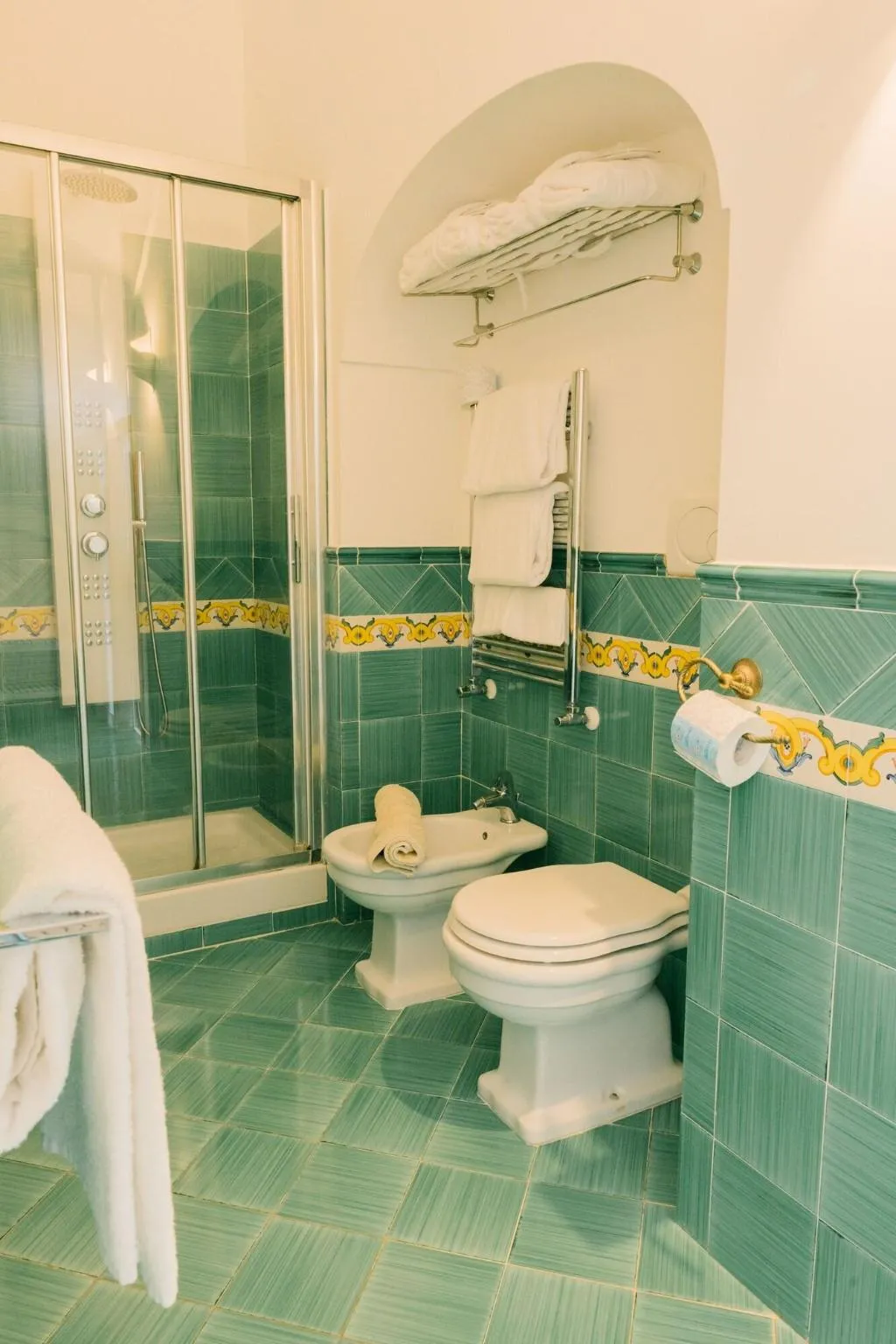 Double or Twin DELUXE KING BED Room, Villa Principe Giovanni, Naples