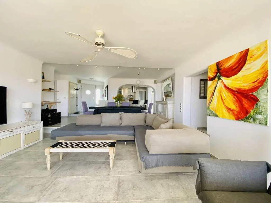 Room, Flaskos Suites, Mykonos