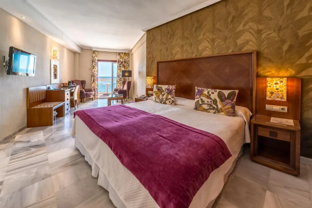 JUNIOR SUITE SEA VIEW CAPACITY 3 Room, Balcon de Europa, Costa Del Sol