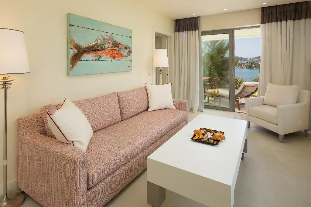 BUNGALOW PREMIUM Room, Rodostamo Hotel & Spa, Corfu