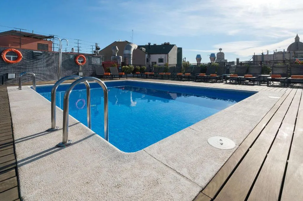 Pool, Jazz, Barcelona